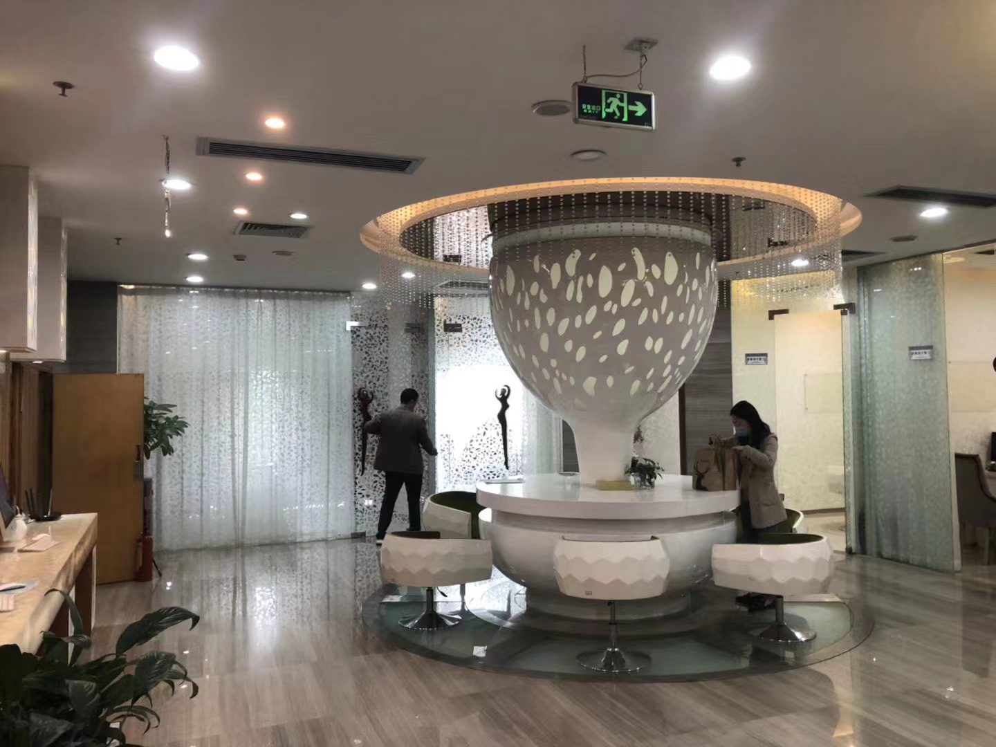 广州珠海医学美容时尚美容美发店装修