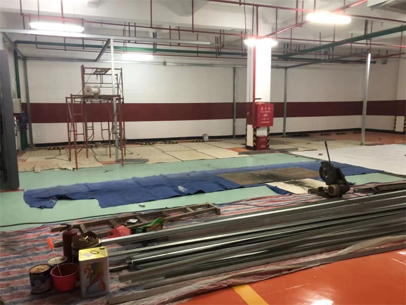 汽修店洗车行装修工程施工现场